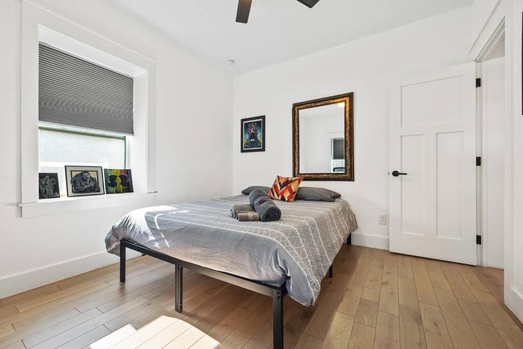 Designer Home: King Beds, Luxe Bath+Free Parking! Atlanta Exteriér fotografie