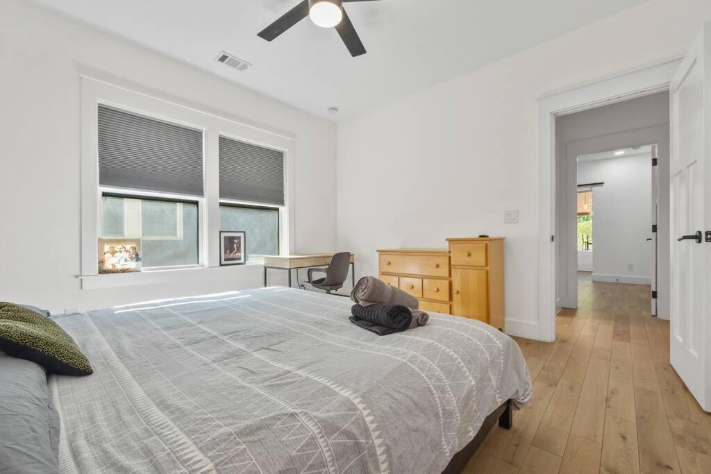 Designer Home: King Beds, Luxe Bath+Free Parking! Atlanta Exteriér fotografie
